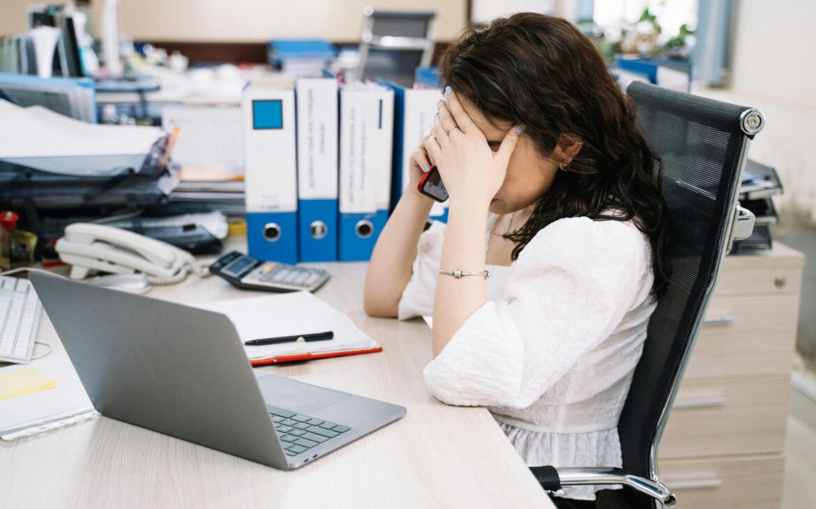 Extra wide office chair